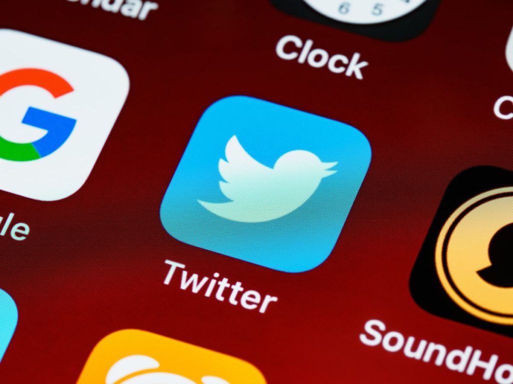 Twitter Searches for Its Soul as Musk Buyout Nears