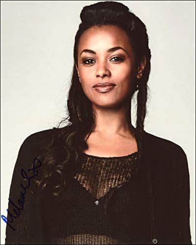 Melanie LiburdLucifer AUTOGRAPH Signed xPhoto B