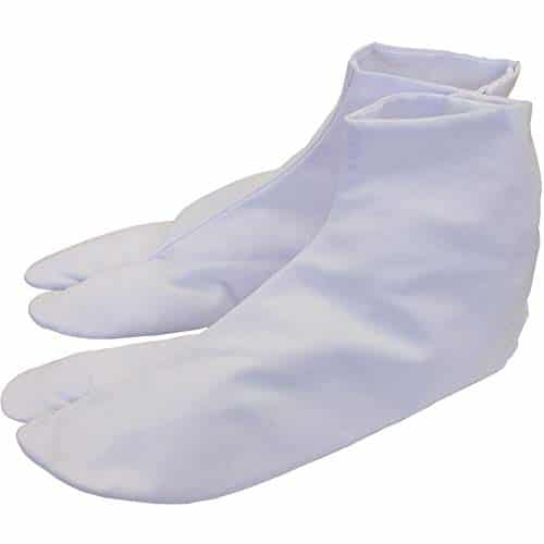 Fukusuke Adult Japanese Kimono Tabi Socks with Kohaze Clasps (cminch), White