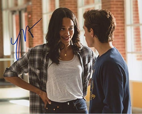 LAURA HARRIER   Spider Man Homecoming AUTOGRAPH Signed xPhoto